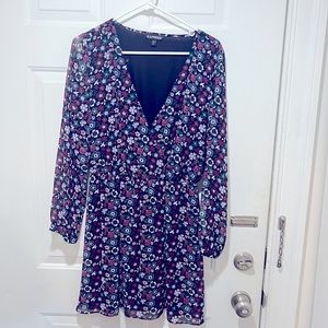 Express dress size M